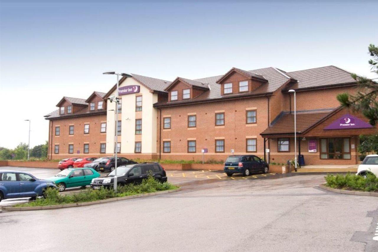 Premier Inn Ripley Рипли Экстерьер фото