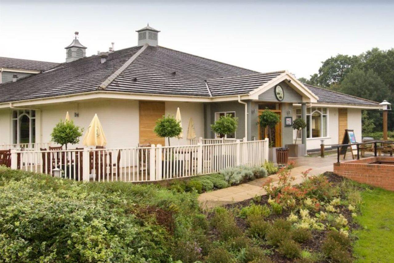Premier Inn Ripley Рипли Экстерьер фото