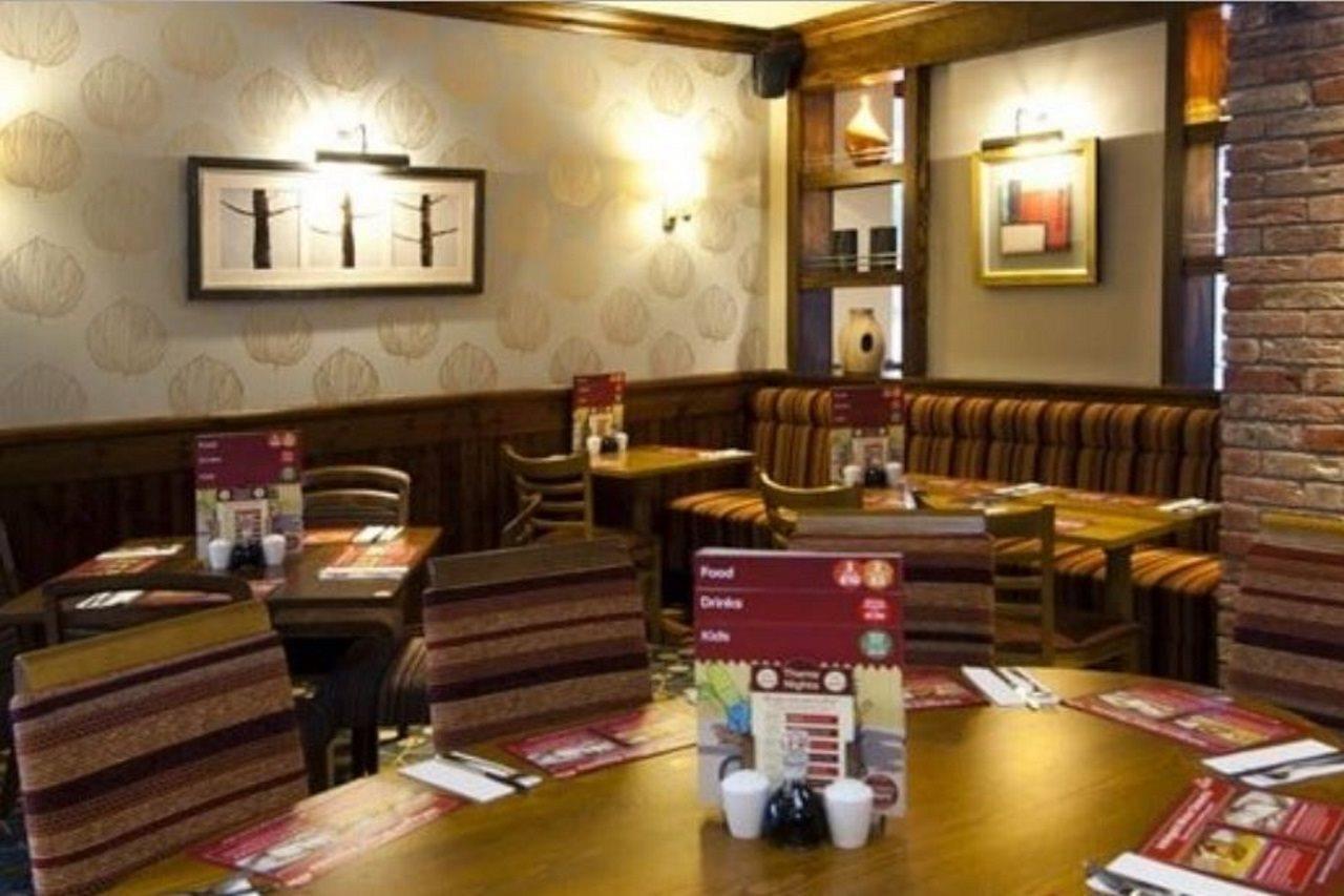 Premier Inn Ripley Рипли Экстерьер фото