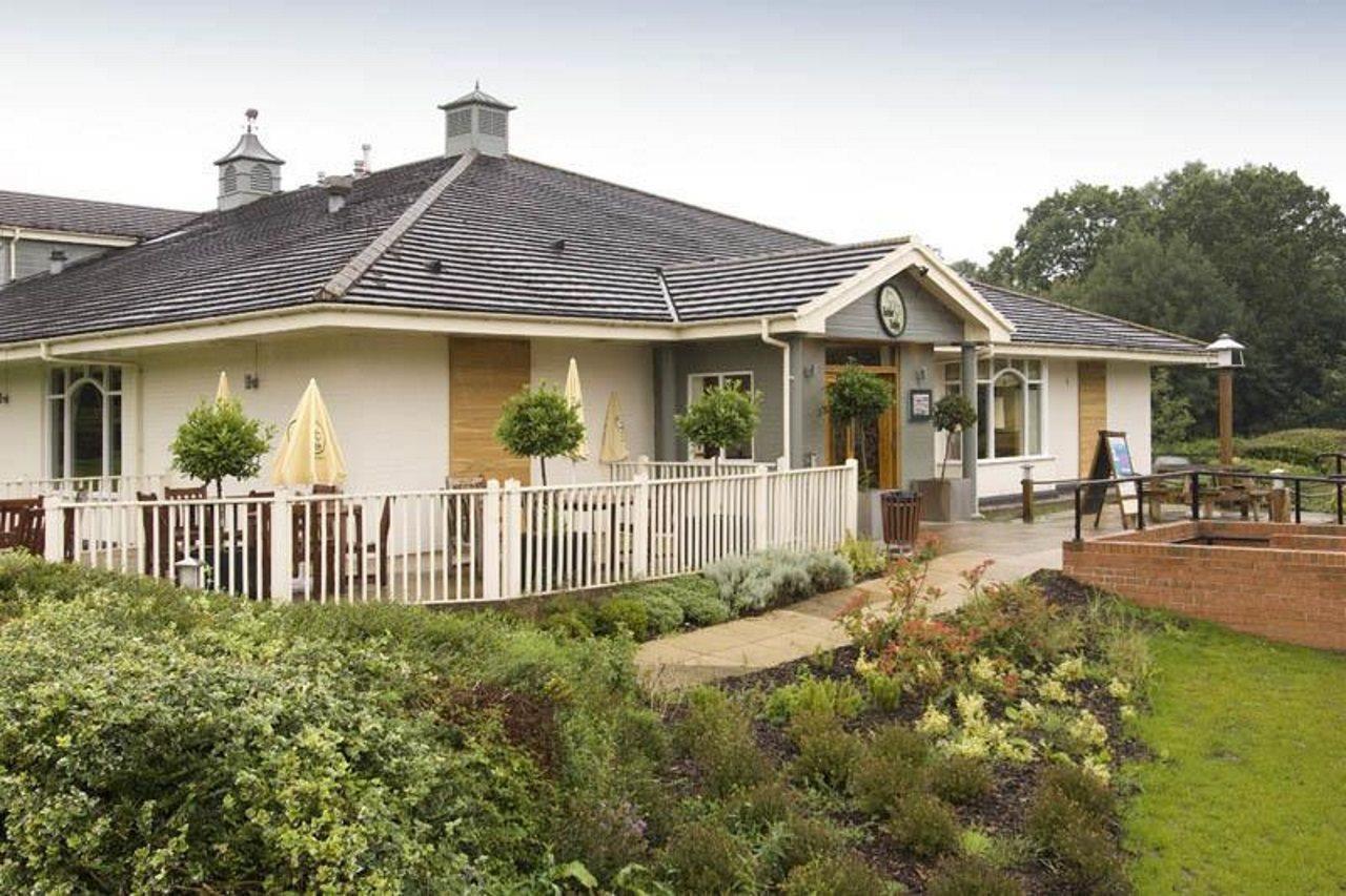 Premier Inn Ripley Рипли Экстерьер фото